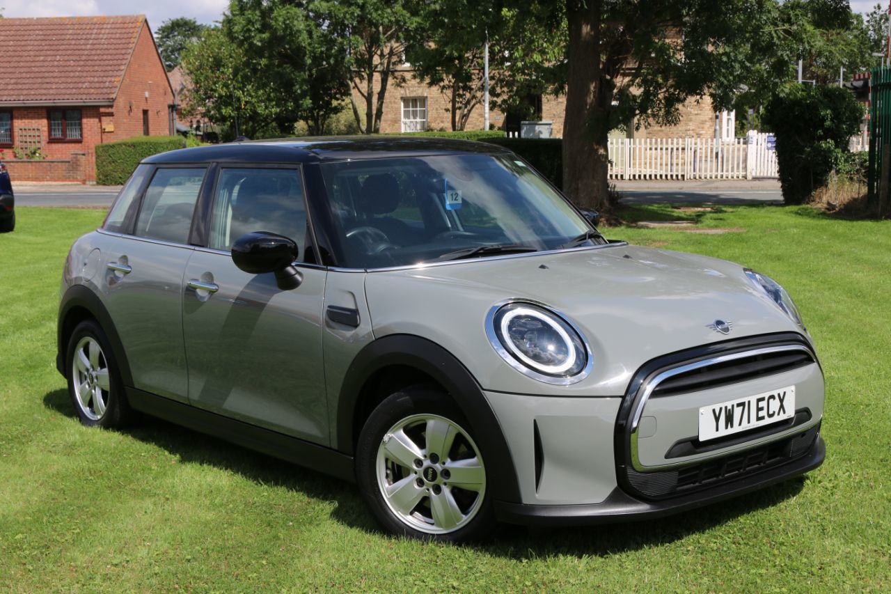2022 Mini Hatchback