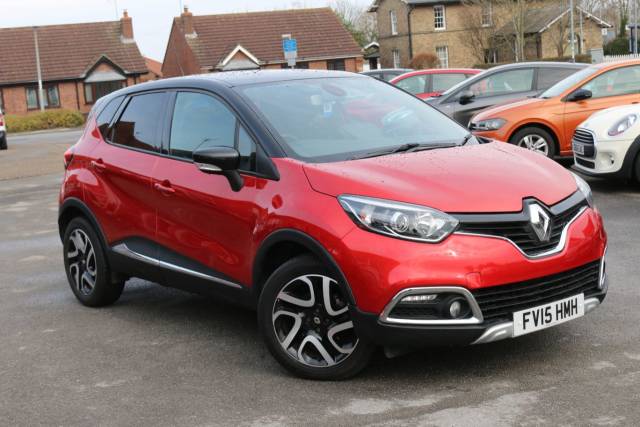 Renault Captur 1.5 dCi 90 Signature 5dr EDC Hatchback Diesel Red/black