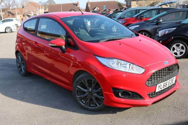 Ford Fiesta 1.0 EcoBoost 140 ST-Line 3dr Hatchback Petrol Red